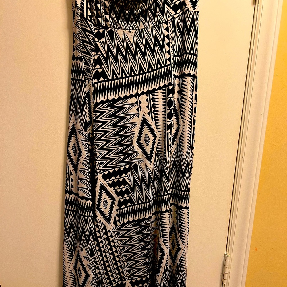 Black/white maxi skirt